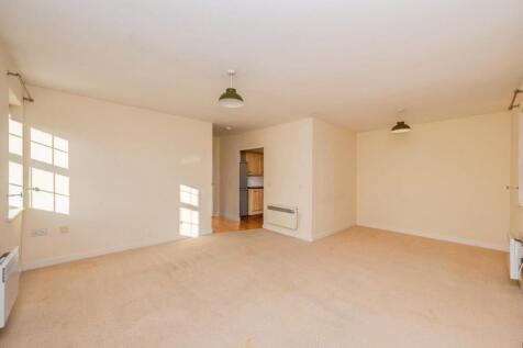 Living room 3.jpg