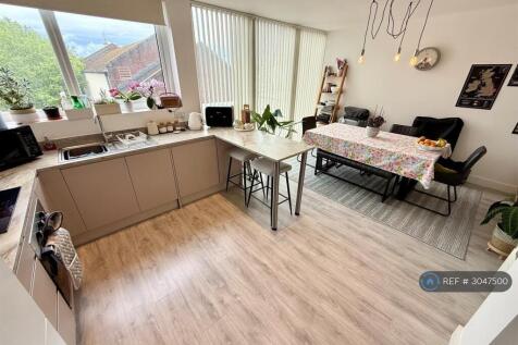 Living/Kitchen