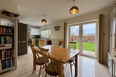 Kitchen/Dining Ro...