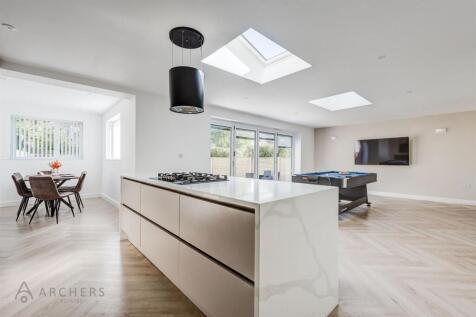 72HallamGrangeRise(Interior)-5.jpg