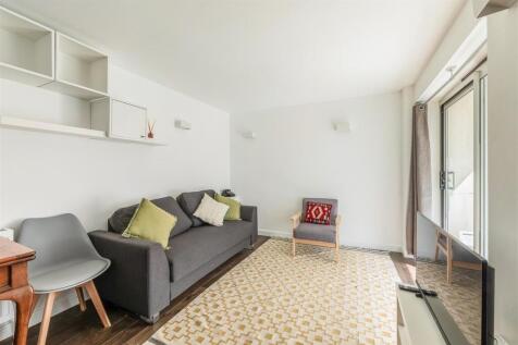 Flat 4, 30 Dorset Gardens-4.jpg
