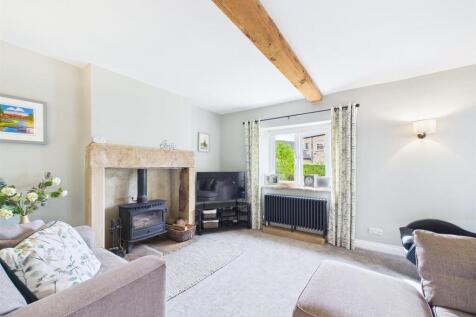 Living Room.jpg