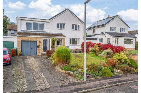 21 Inch Avenue, Aberdour, KY3 0TF. 4 bedroom detached house for sale