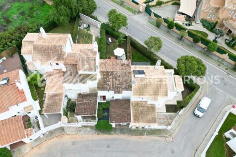 Quarteira 2 Bed Beach Townhouse For Sale In Quinta do Romão (11)