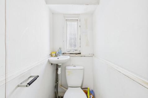 CAM03974G0-PR0188...