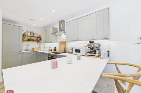 CAM05016G0-PR0058-ST