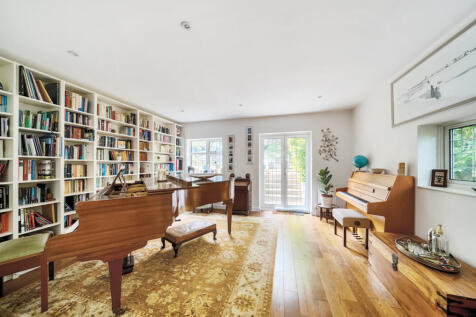 1331450-15-689c95...