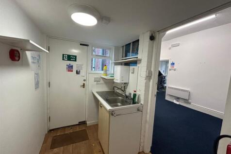 WhatsApp Image 2025-10-13 at 16.53.57.jpeg