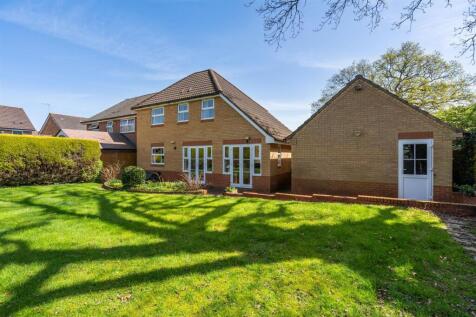 4 Barwell Close_35.jpg