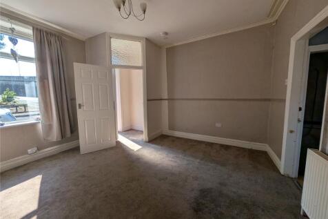 Hawes Road, Bradford, West Yorkshire, BD5 photo 3