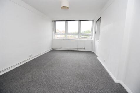 Pennymead Tower, Harlow photo 3