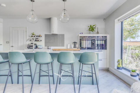 Open-plan Kitchen/Li