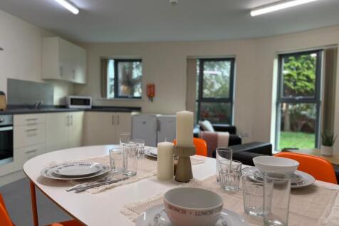 Longdales Lodge // Lincoln Bishop // 6 Bed all Ensuite photo 4