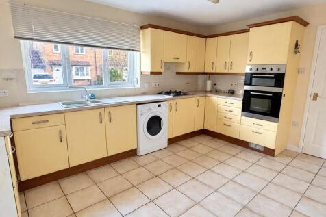 Englands Way, Chard, Somerset, TA20 photo 3