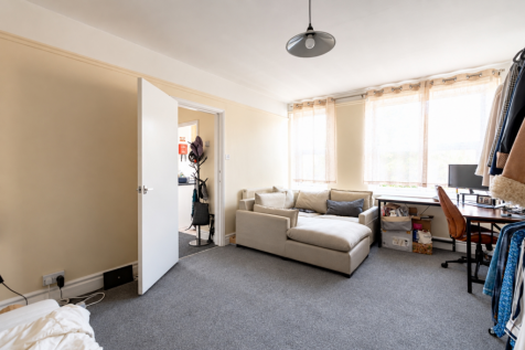 Living Bedroom Area