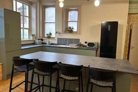 WhatsApp Image 2025-12-10 at 13.36.25 (21).jpeg