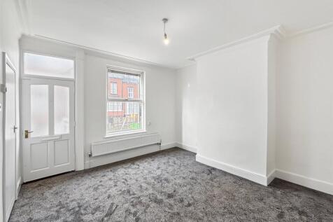Rydall Street, Beeston, Leeds, West Yorkshire, LS11 photo 4