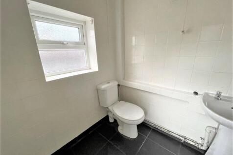 Cloakroom/wc