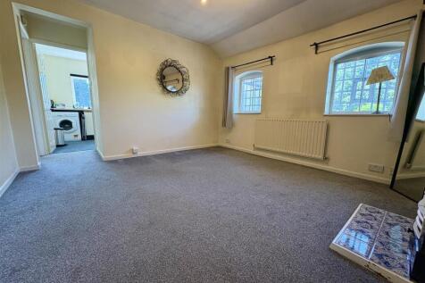 The Hayloft, 2 Merridale Grove, Wolverhampton photo 3