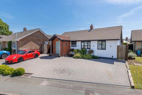 Detached bungalow in Cowes