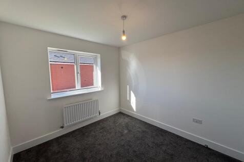 Perranporth Drive, Mansfield, NG18 photo 5