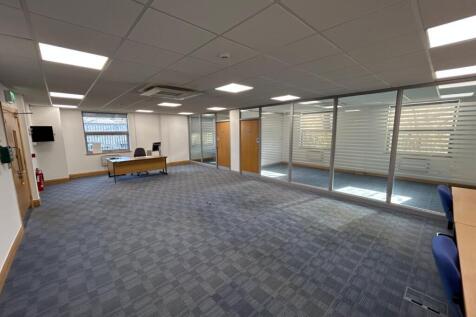 Office to rent Image 3