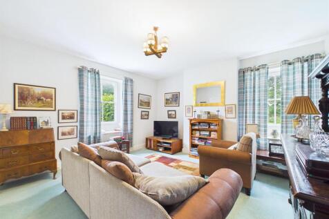 Living Room.jpg