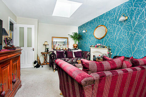 Hillside Crescent, Weldon photo 4