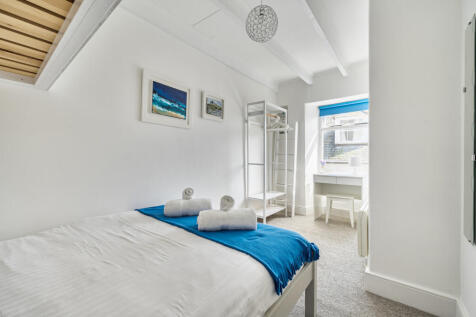 1312424-4-68543c2...