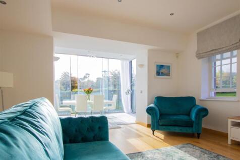 Richardson House, Hensol, Pontyclun photo 4