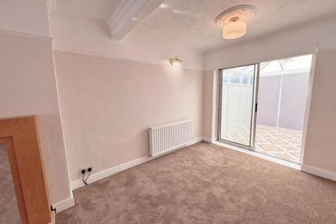 Milburn Crescent, Stockton-On-Tees photo 5
