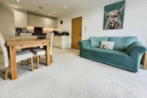High Wycombe, HP11 - property photo