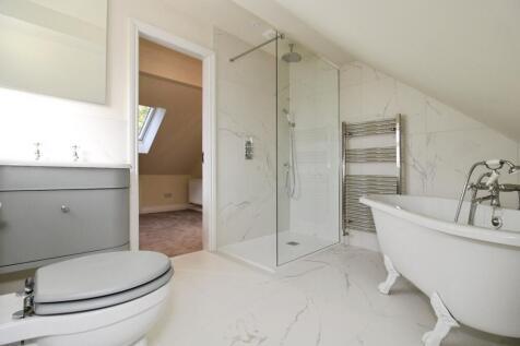 pbox-bathroom-338934.JPG
