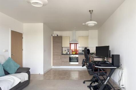 Open Plan Living/Dining/Kitchen