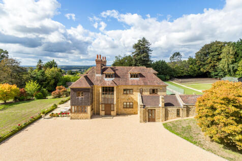 Main Road, Crockham Hill,Edenbridge, TN8. 6 bedroom detached house for sale
