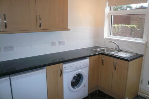 Bonnington Walk, Lockleaze, Bristol, Bristol City photo 4