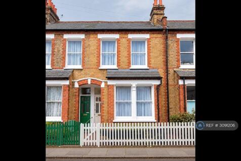 2 Bedroom Terraced in SW18 5JJ