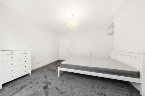 Principal bedroom (2)