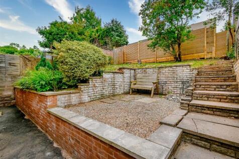 7 Stretton Close-24.jpg