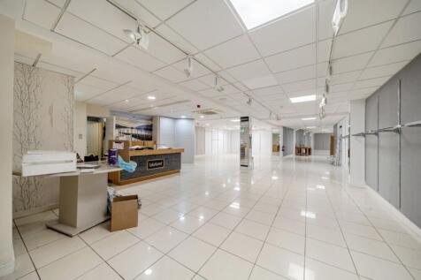 Retail Property (high street) to rent Image 12