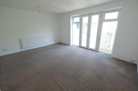 SITTING/DINING ROOM