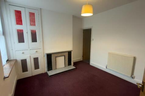 2 Bedroom Terraced in NN2 7JE