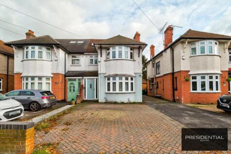 London, E4 - property photo