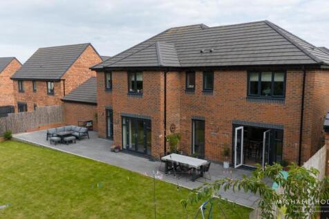 69 Leighfield Drive-50.jpg