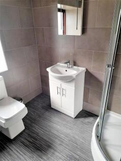 En-suite bathroom