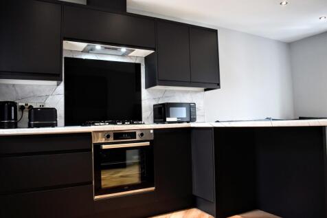 Wellington Road, Fallowfield, Manchester photo 3