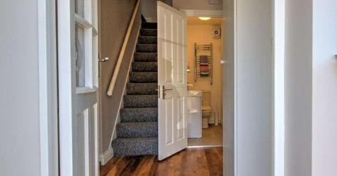 Copy of MED-HillView-Hallway-CLM-2022.jpg