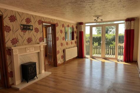 Wolvesey Place, Winsford photo 5