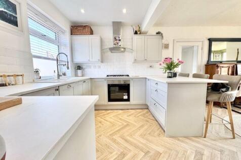 Kitchen breakfast room