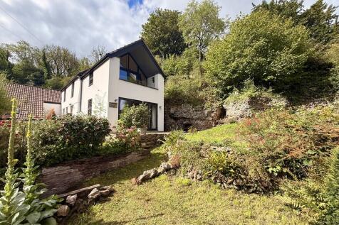 Garden View of Ho...